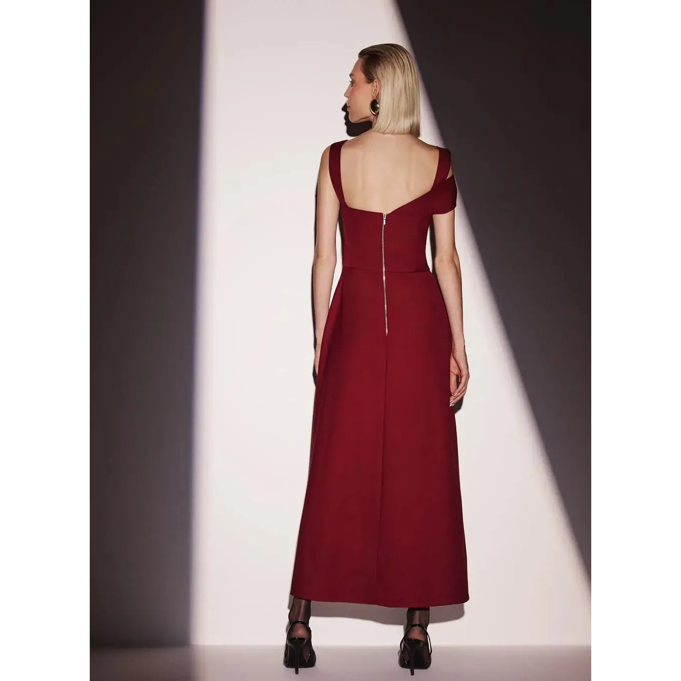 TD SCARLET DRAPE DRESS
