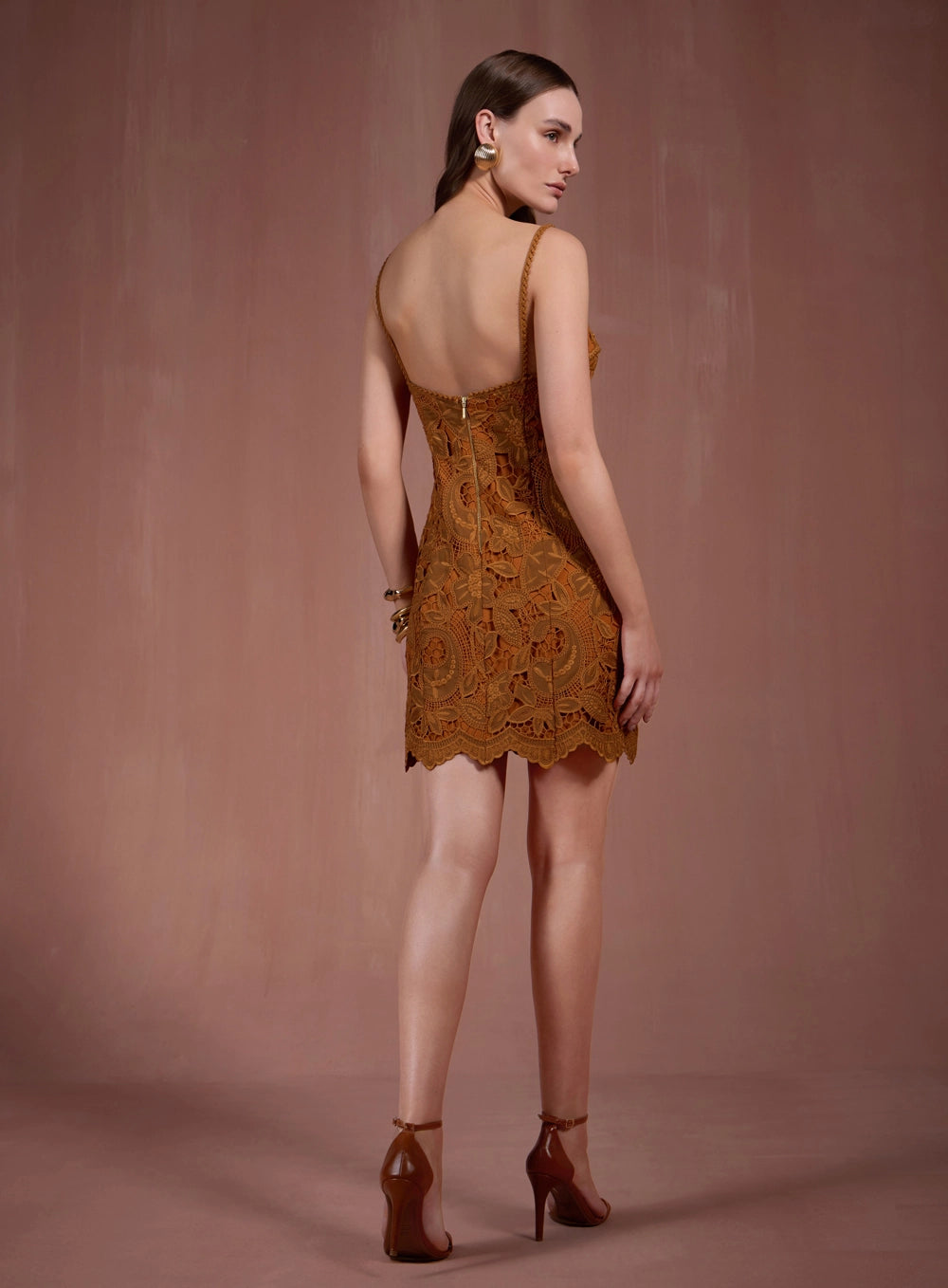 SK SHORT FLORAL EMBROIDERED DRESS