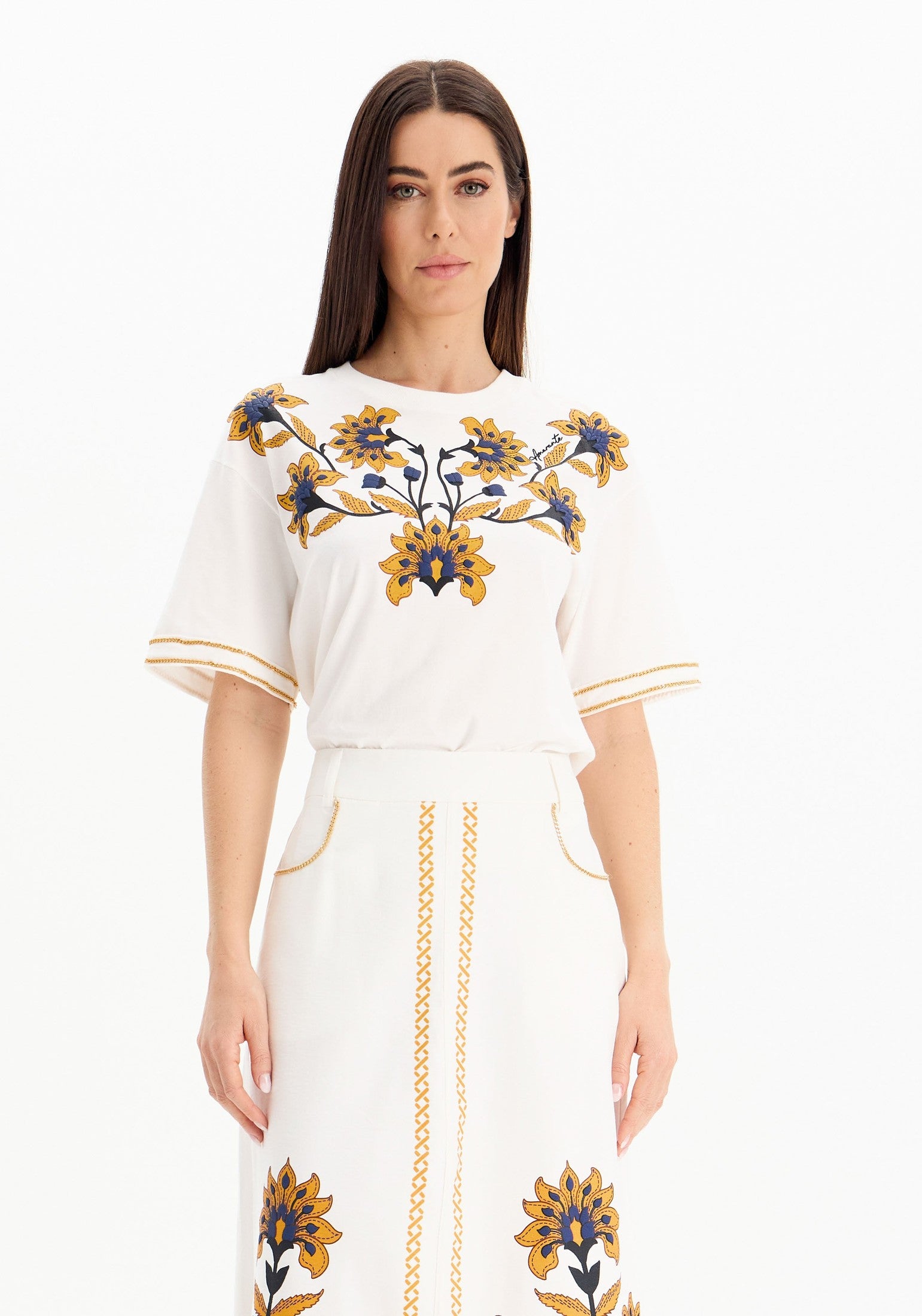 AMAR APPLIQUÉ T-SHIRT