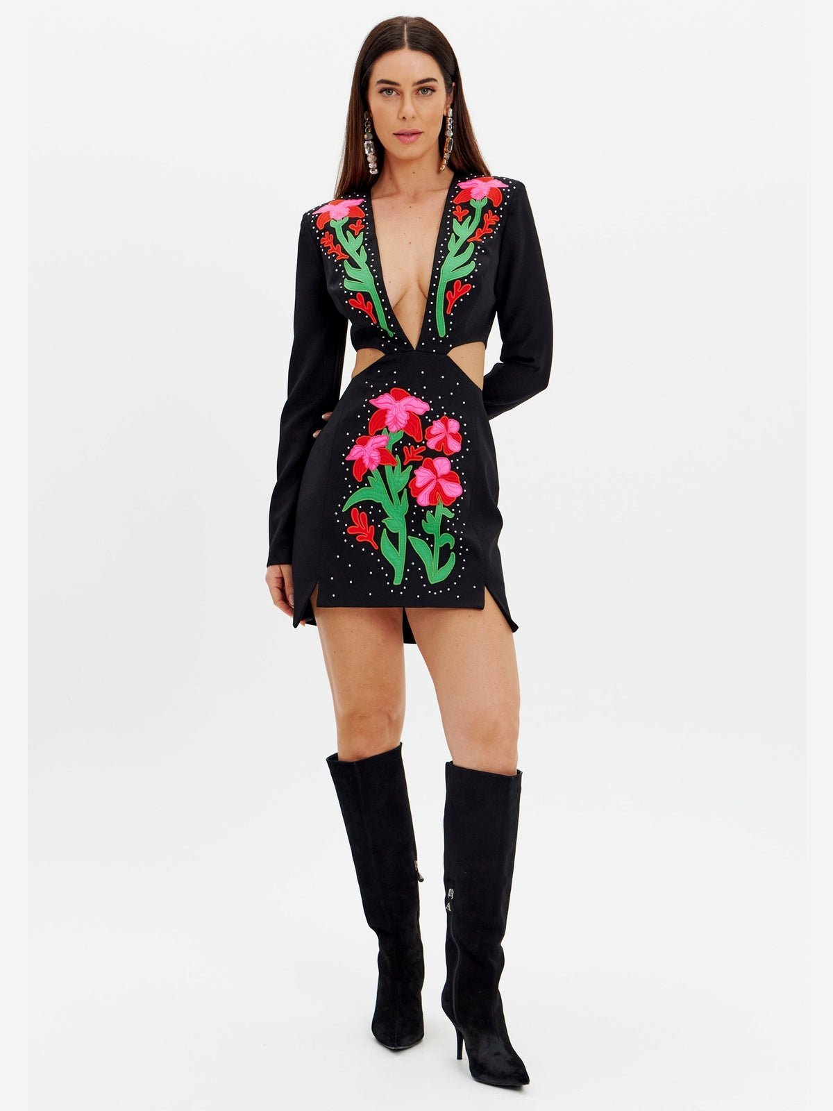 AMAR EMBROIDERY PINK AND RED FLOWERS
