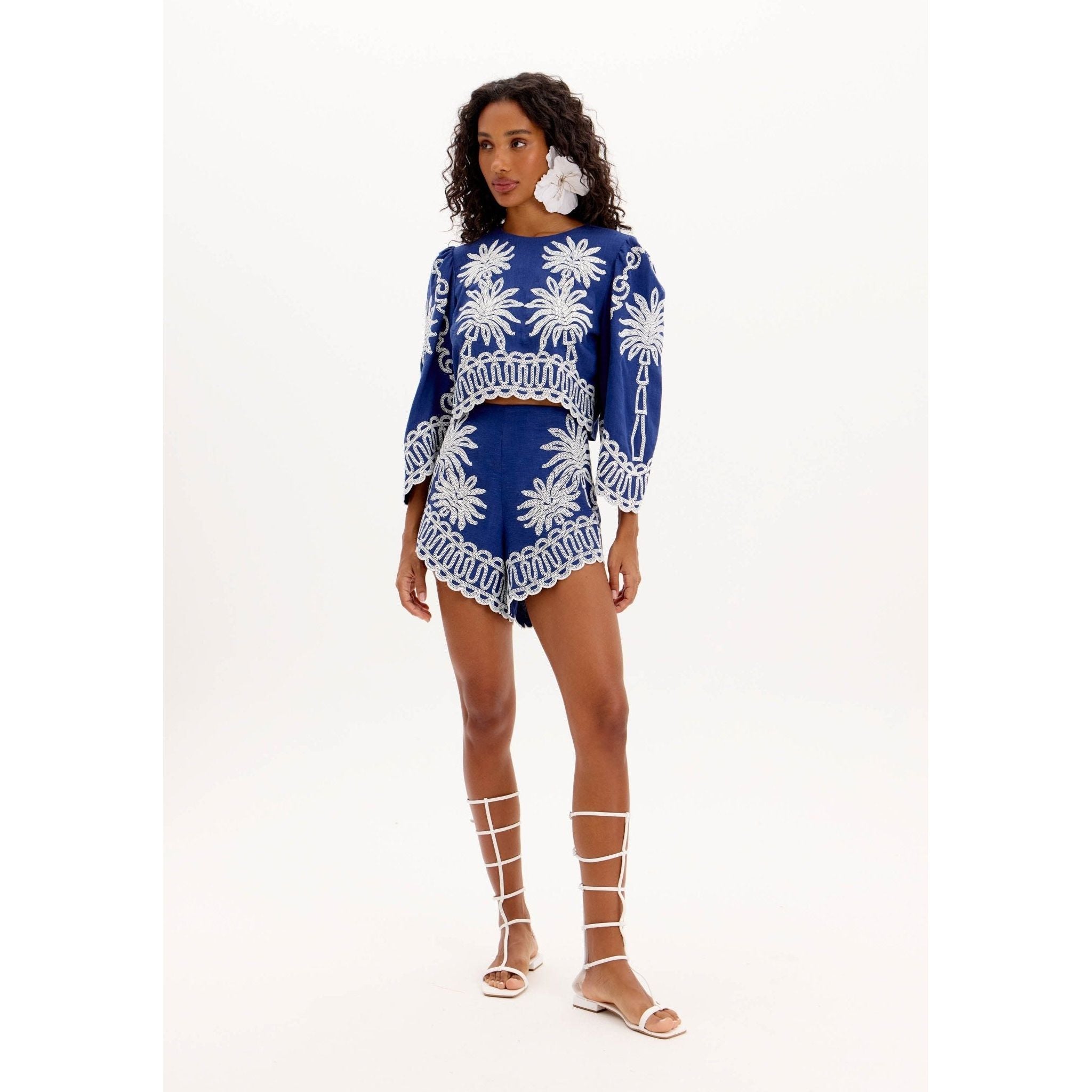 LP EMBROIDERED CROPPED BLOUSE AND SHORTS SET