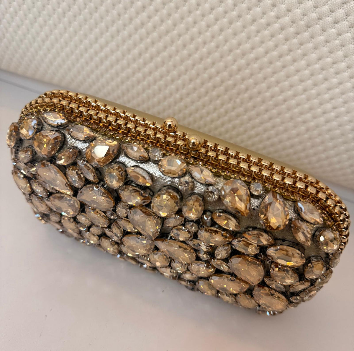 ITVOGUE RHINESTONE CLUTCH