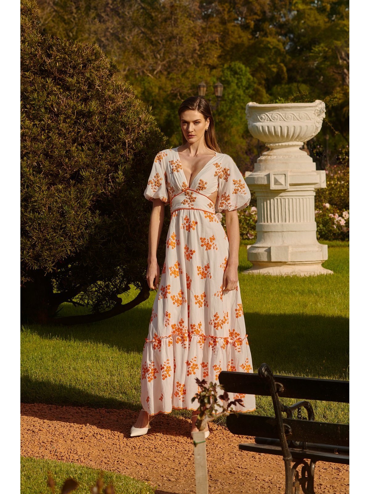 LN FLOWER JEWELS EMBROIDERED DRESS