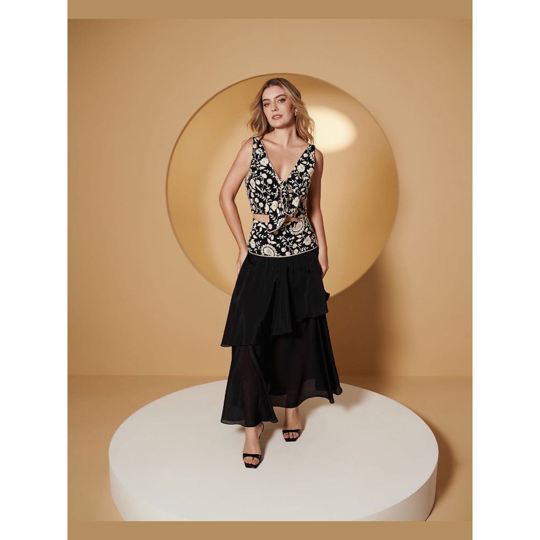 MIDI SKIRT AND TOP EMBROIDERY SET