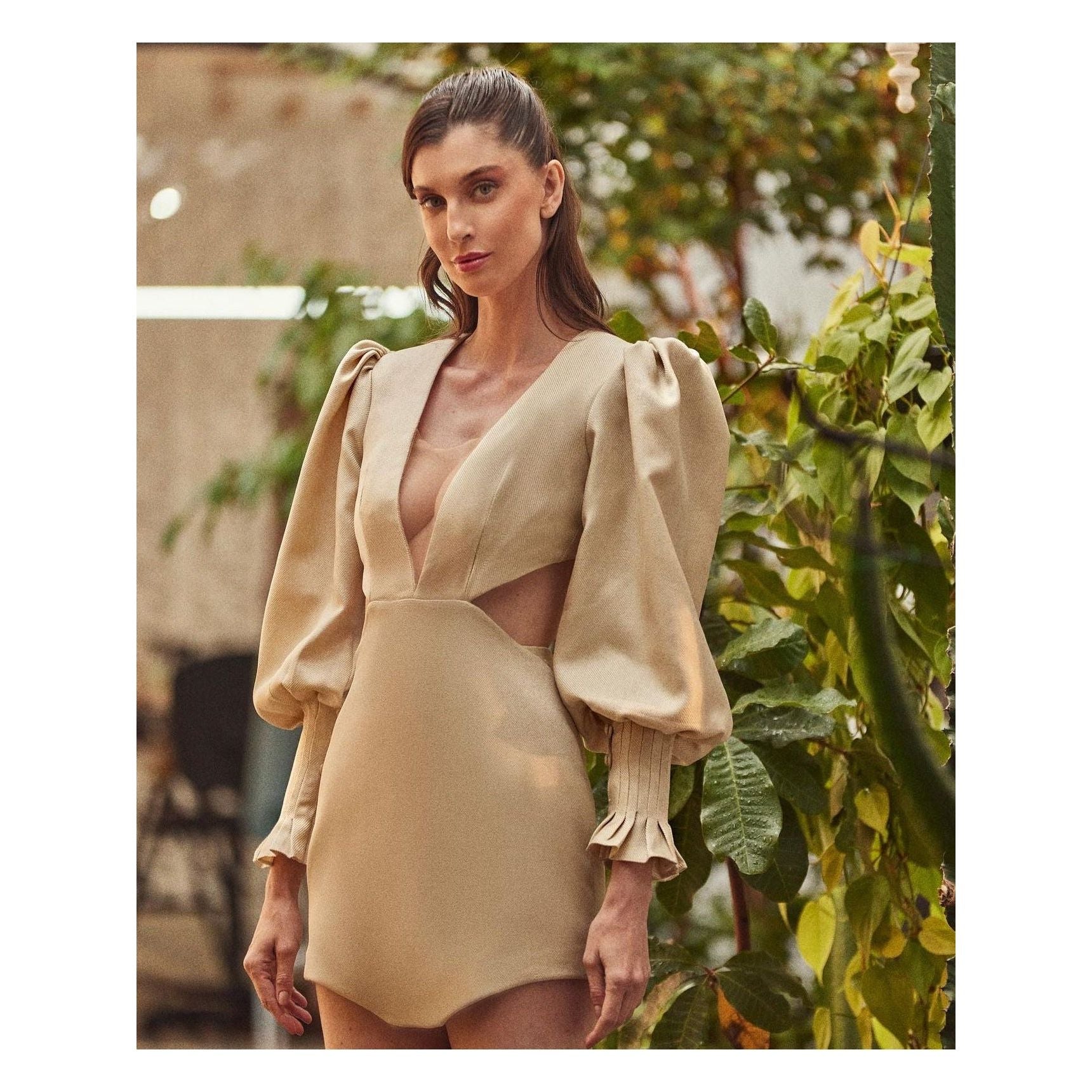 HL UNIQUE BEIGE DRESS