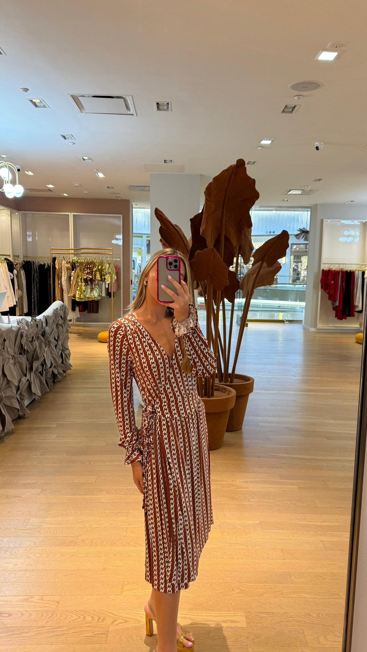 TD LONG SLEEVE MAXI DRESS