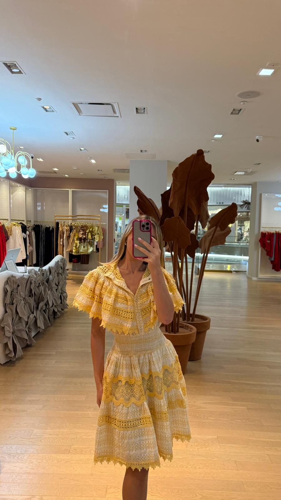 LN SHORT LACE DRESS