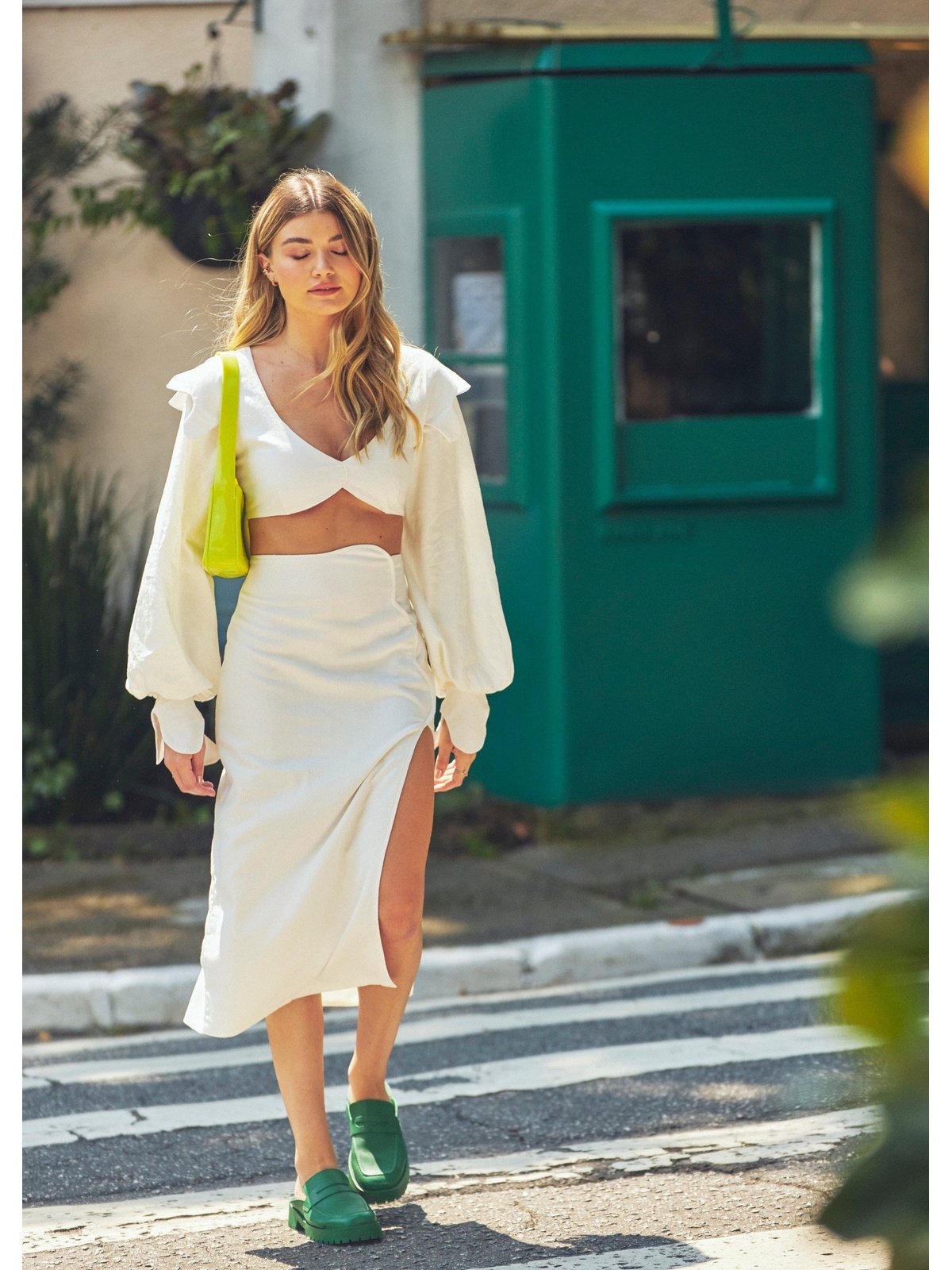 HL Long Sleeve Crop Top