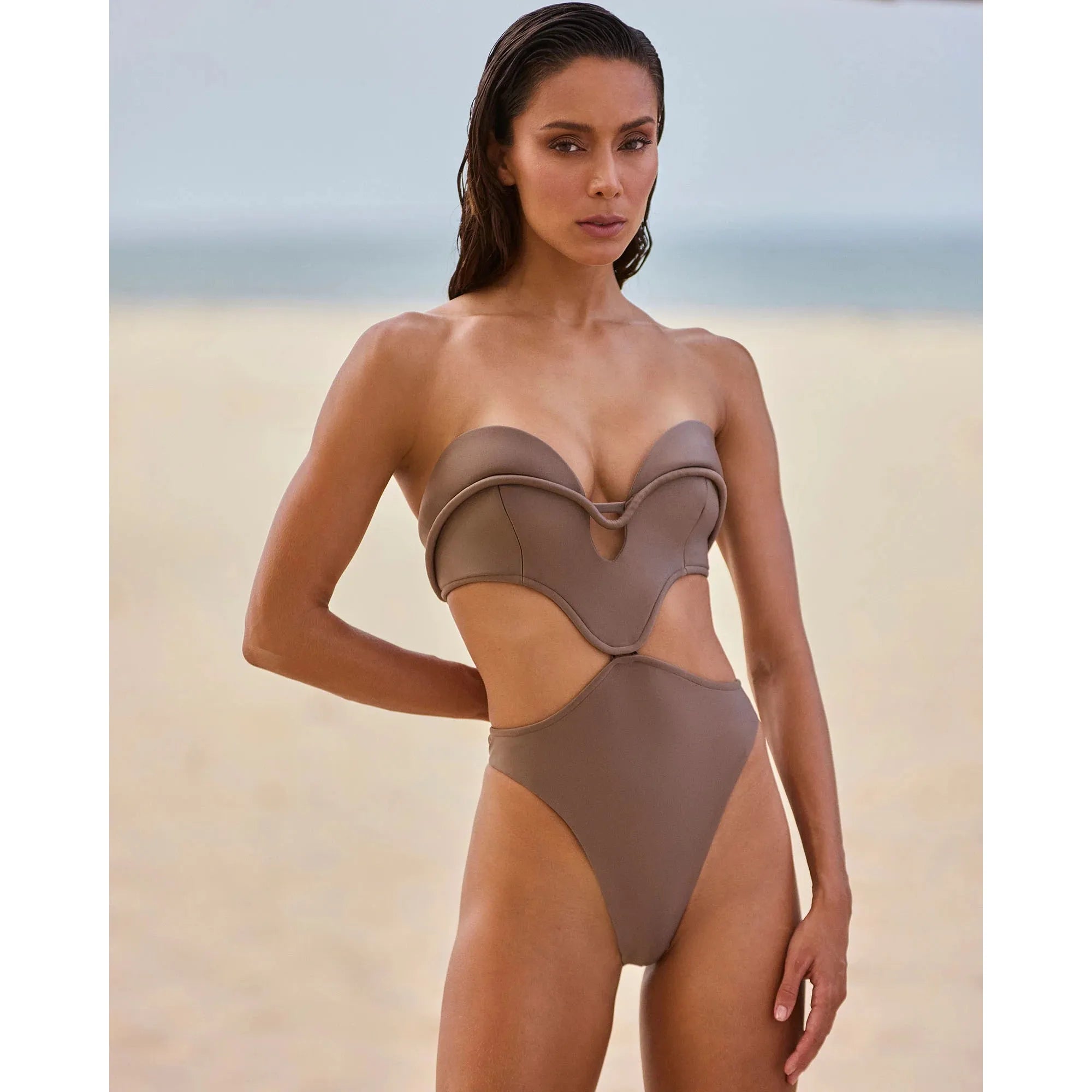 HL APOTEOSE SWIM CAFE