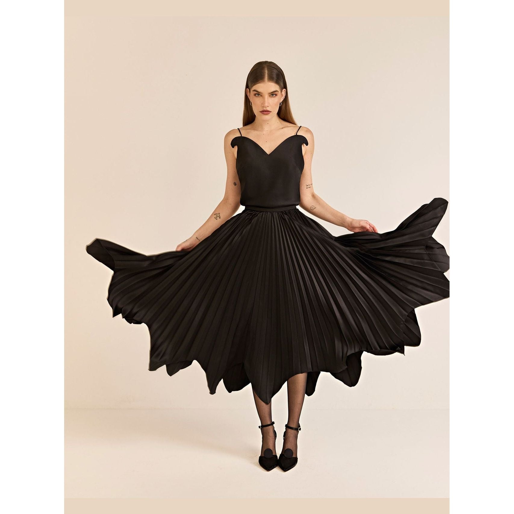 HL RUMI TANK TOP BLACK