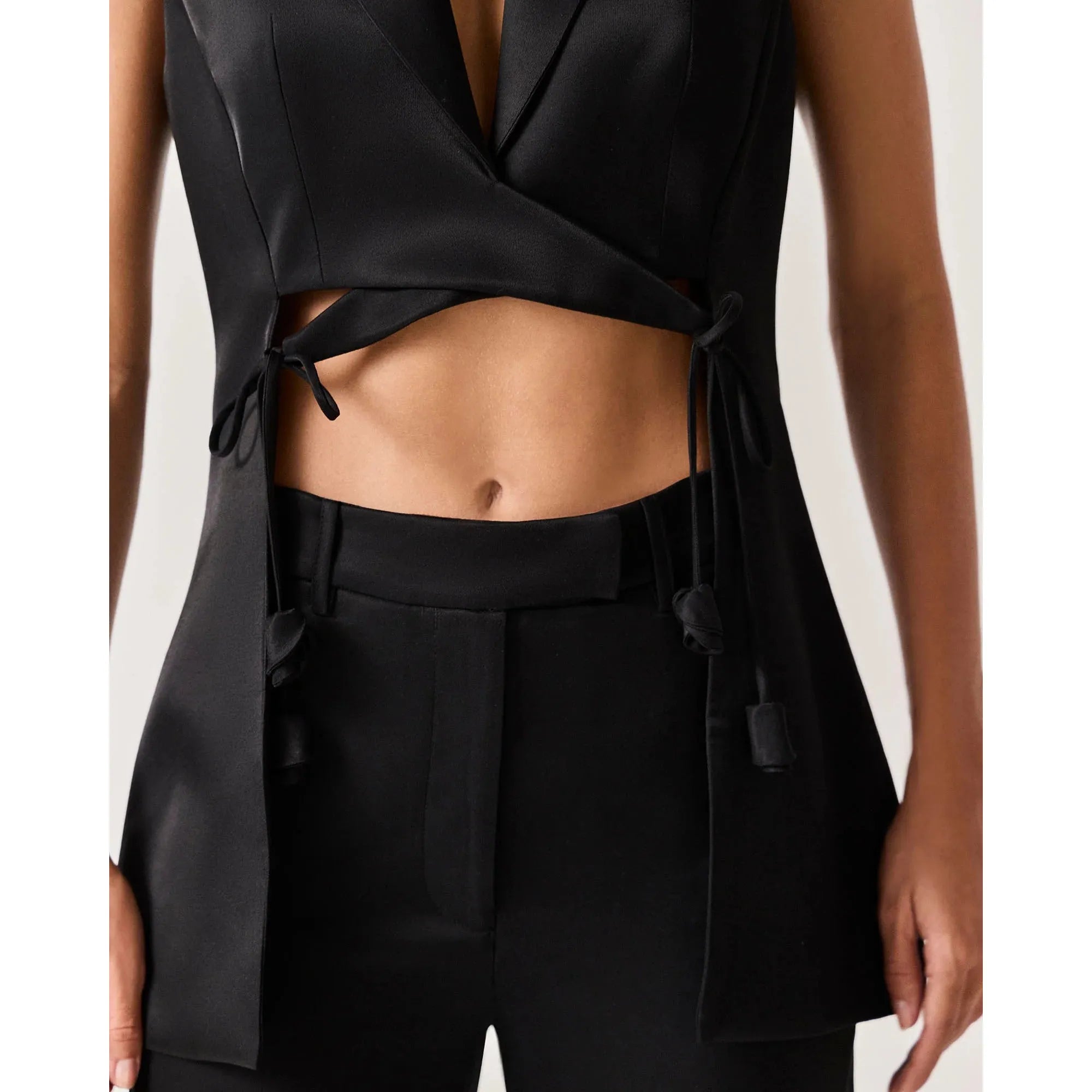 HL BEACH VEST - BLACK