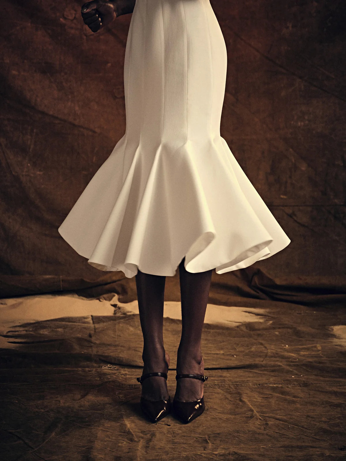 HL SILHOUETTE ATELIE DRESS - WHITE
