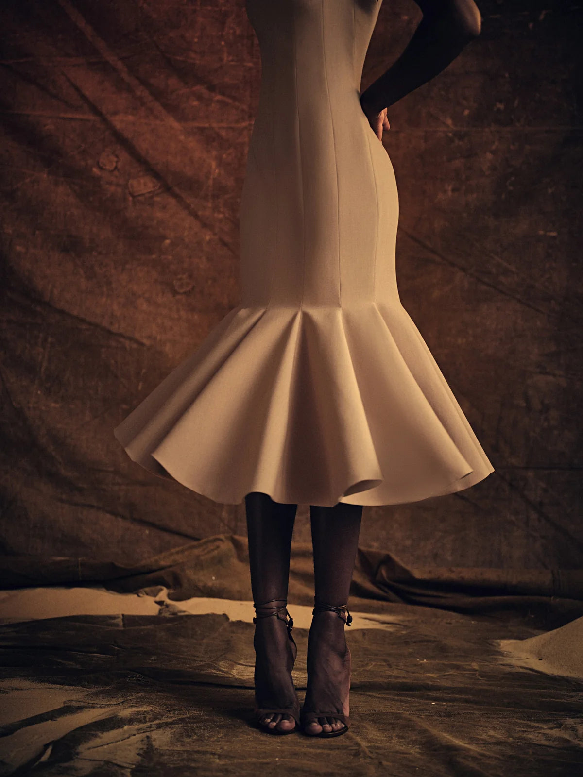 HL SILHOUETTE ATELIE DRESS
