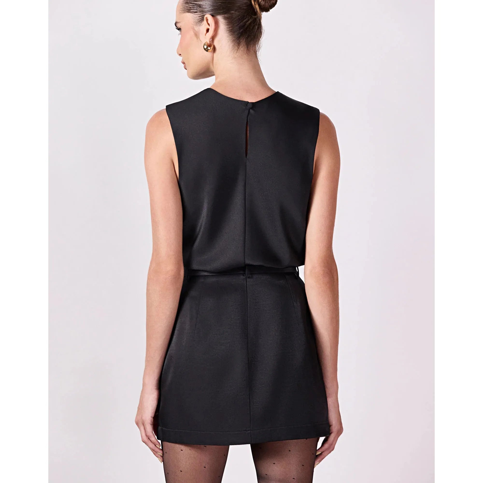 HL SHORT ESSENTIAL SKIRT - BLACK