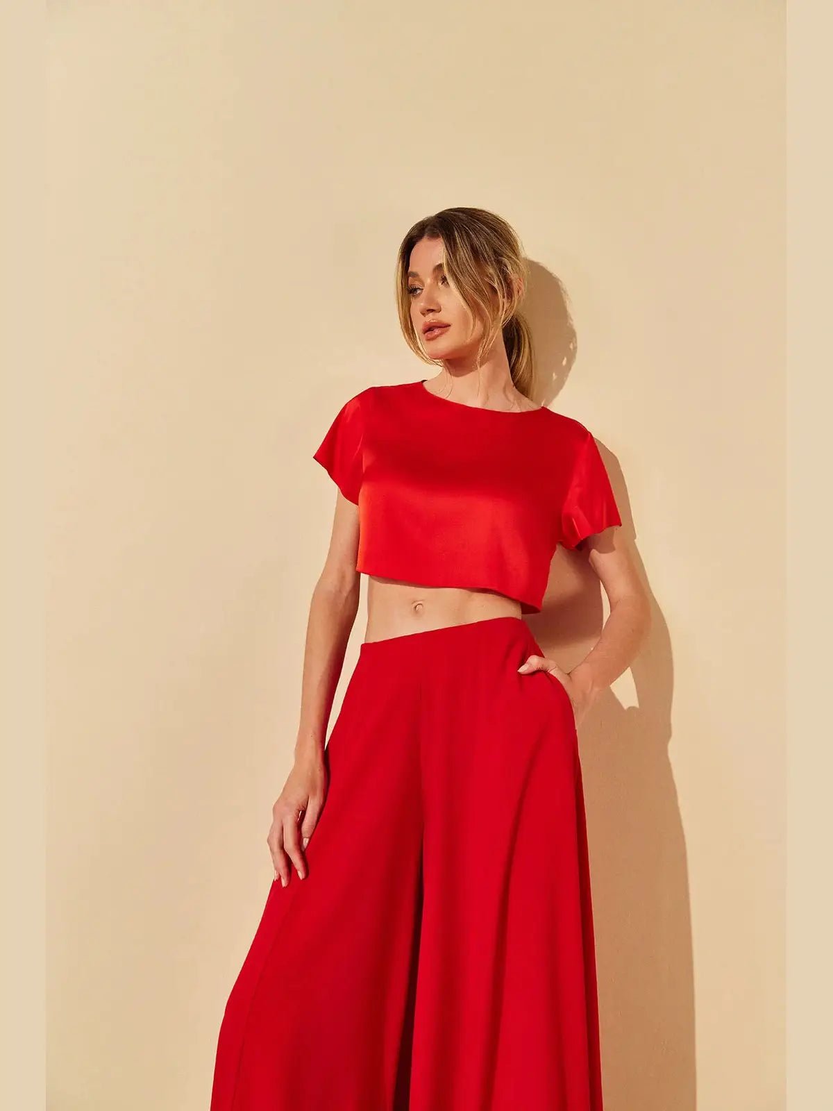 HL PEROLA SATIN RED/BLACK/WHITE CROP