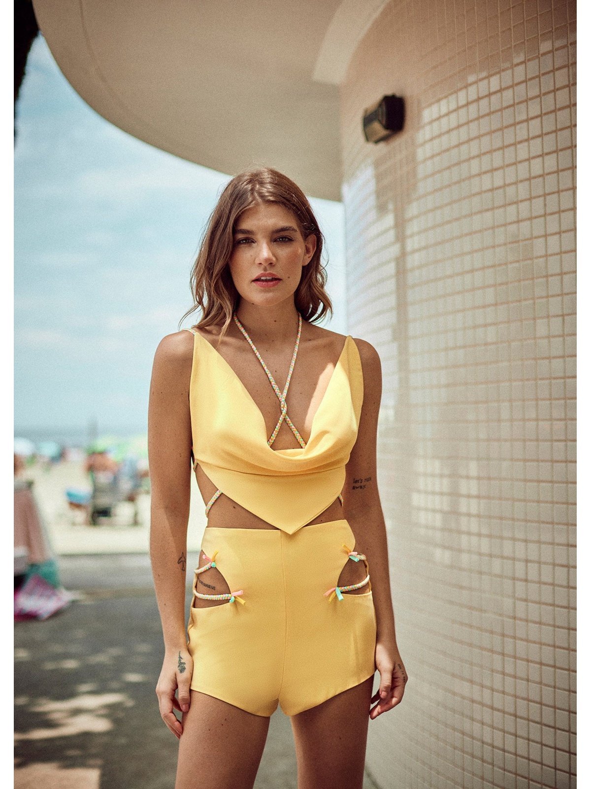 HL Body Shorts Off Yellow