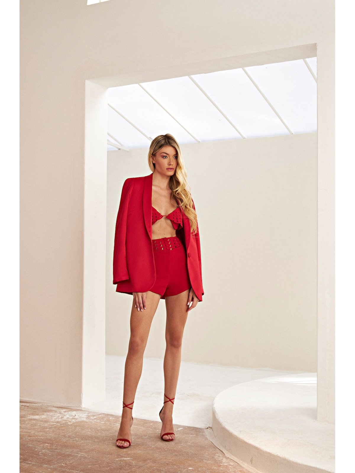 HL Hausmann Short Red