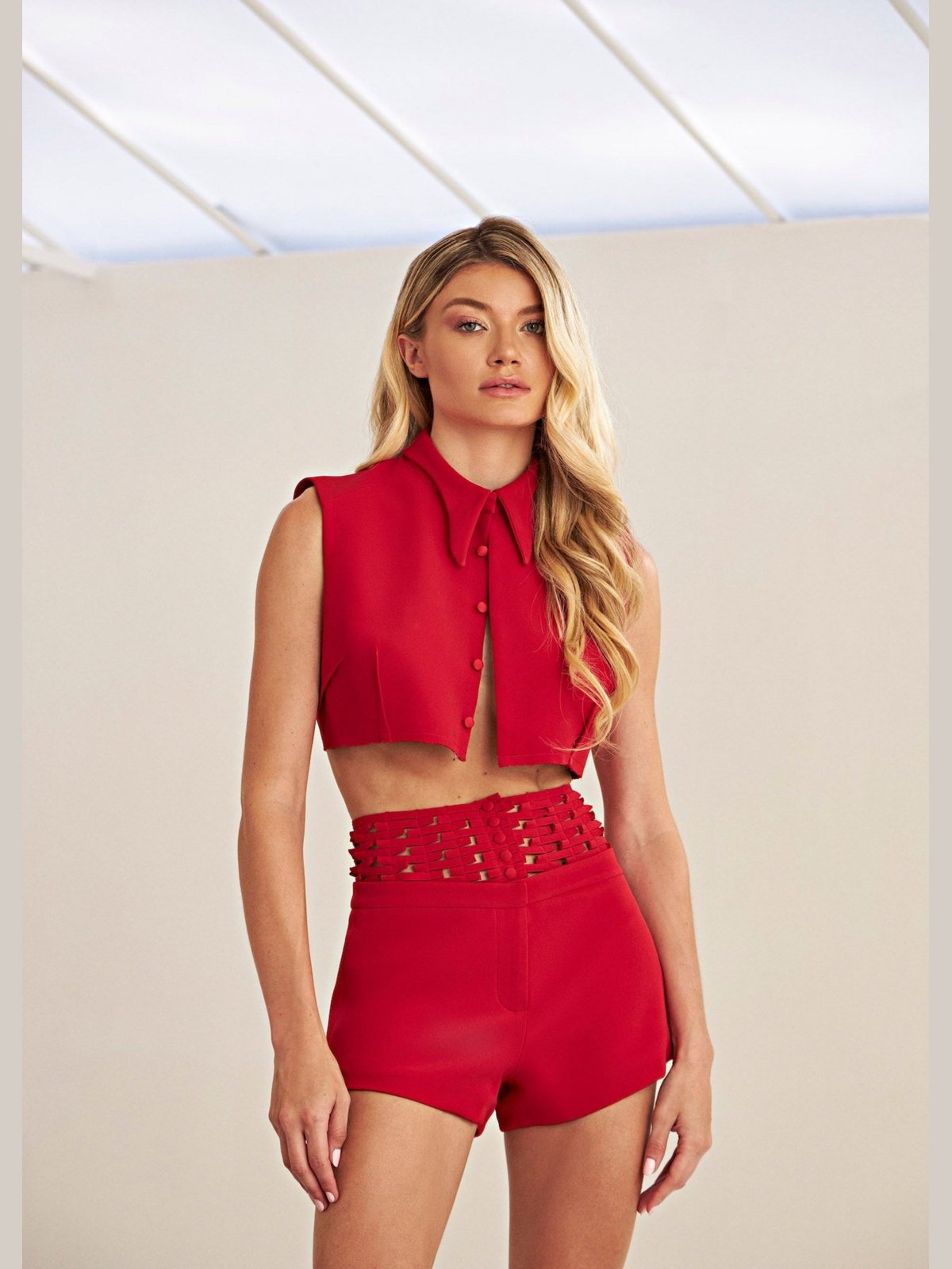 HL Hausmann Short Red