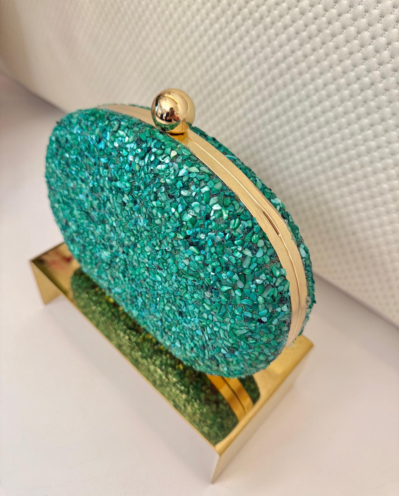IV EMERALD CLUTCH