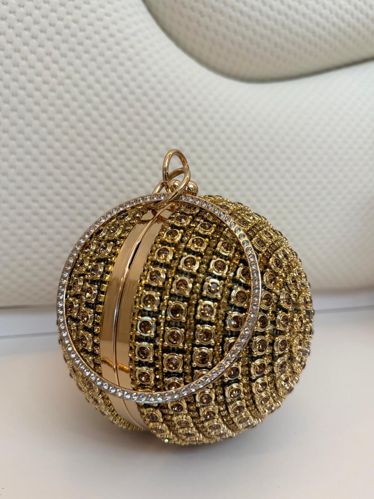 ITVOGUE CIRCLE CLUTCH