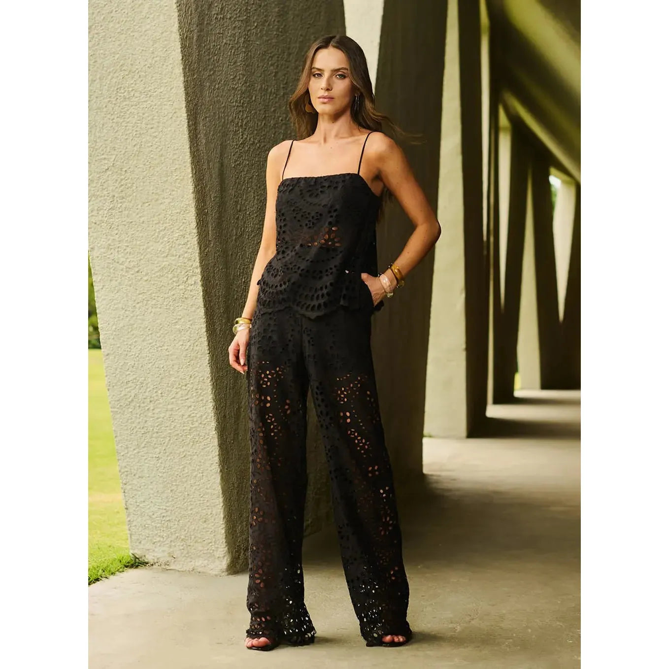 TD BLACK LAISE SET