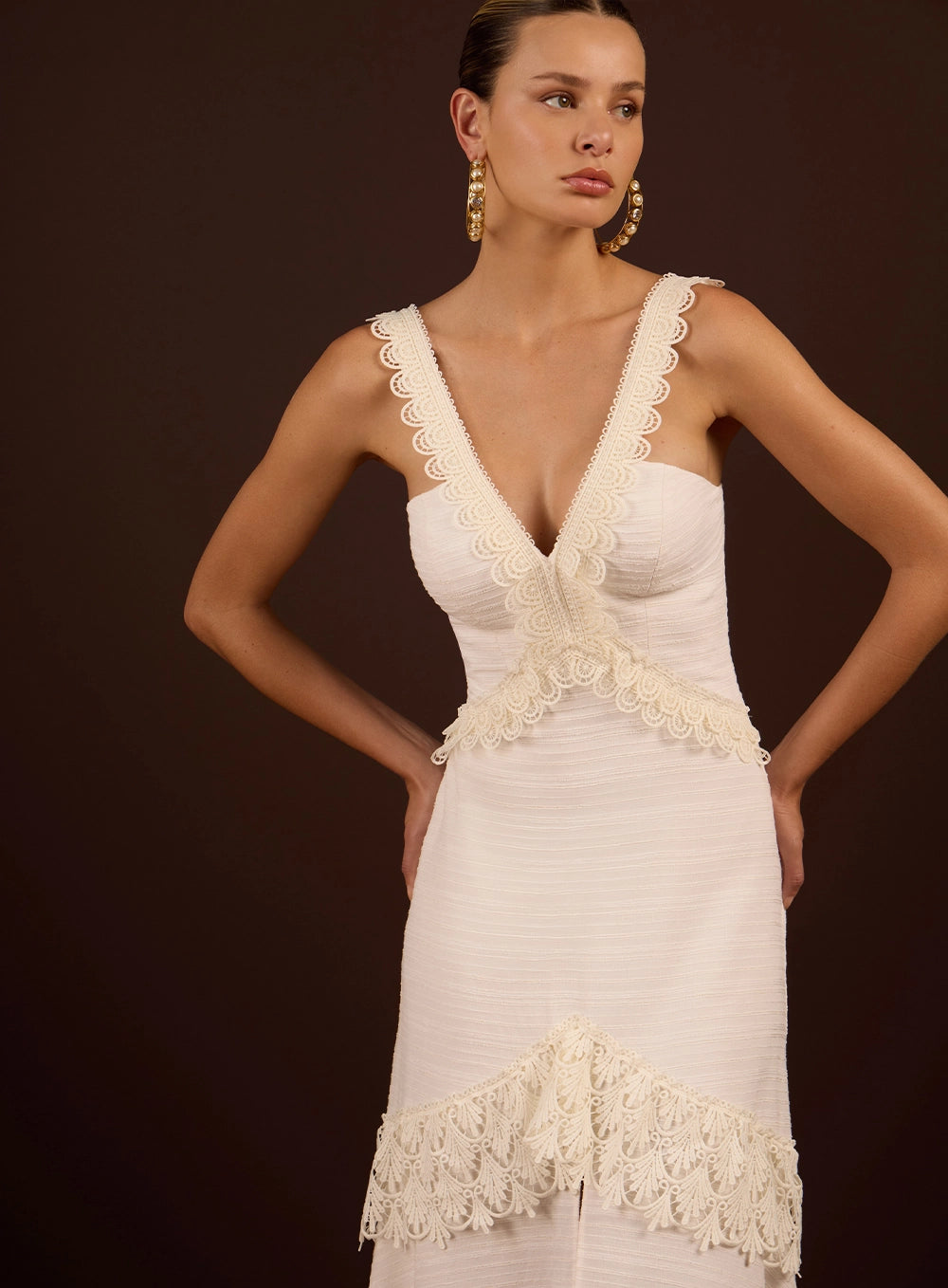 SK MIDI DRESS WITH LACE APPLIQUÉ