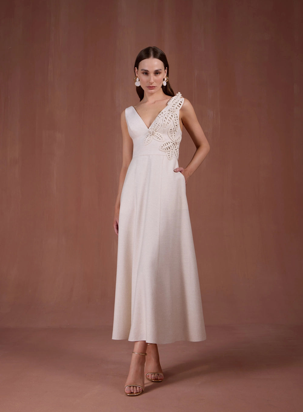 SK MIDI DRESS WITH FLOWER APPLIQUÉ