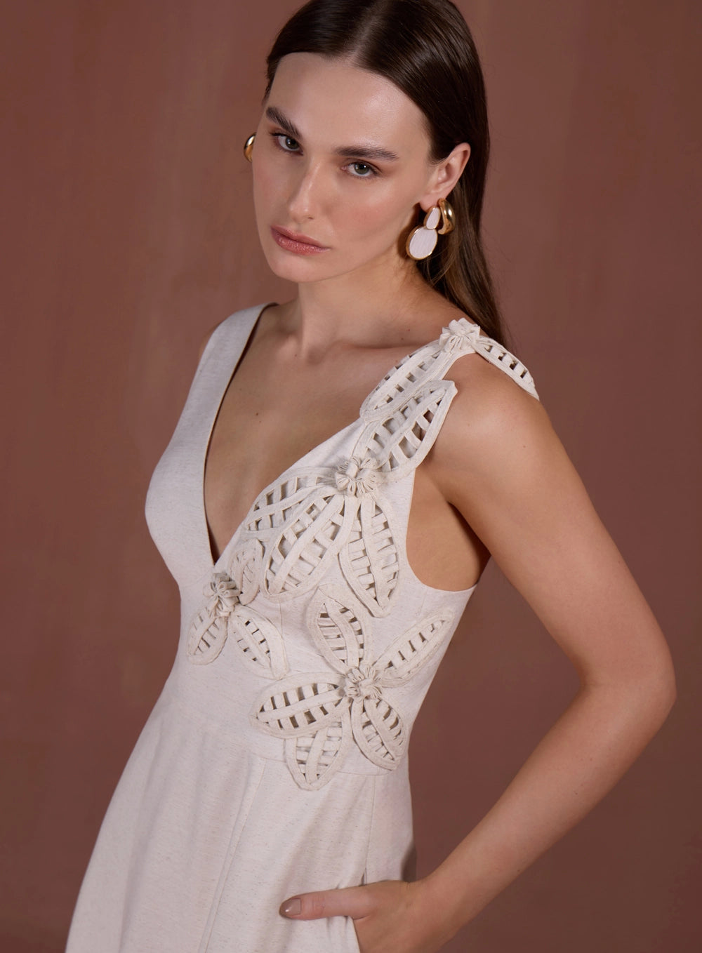 SK MIDI DRESS WITH FLOWER APPLIQUÉ