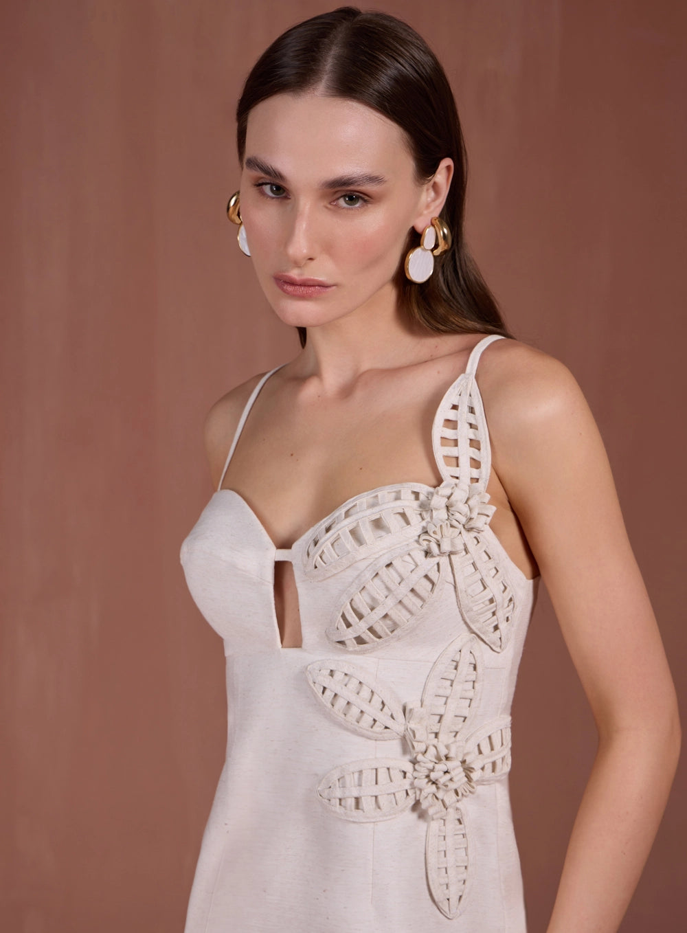 SK SHORT DRESS WITH FLOWER APPLIQUE