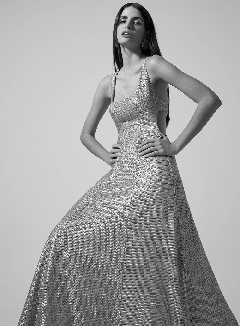 TD MAXI CHEVRON GLOW DRESS