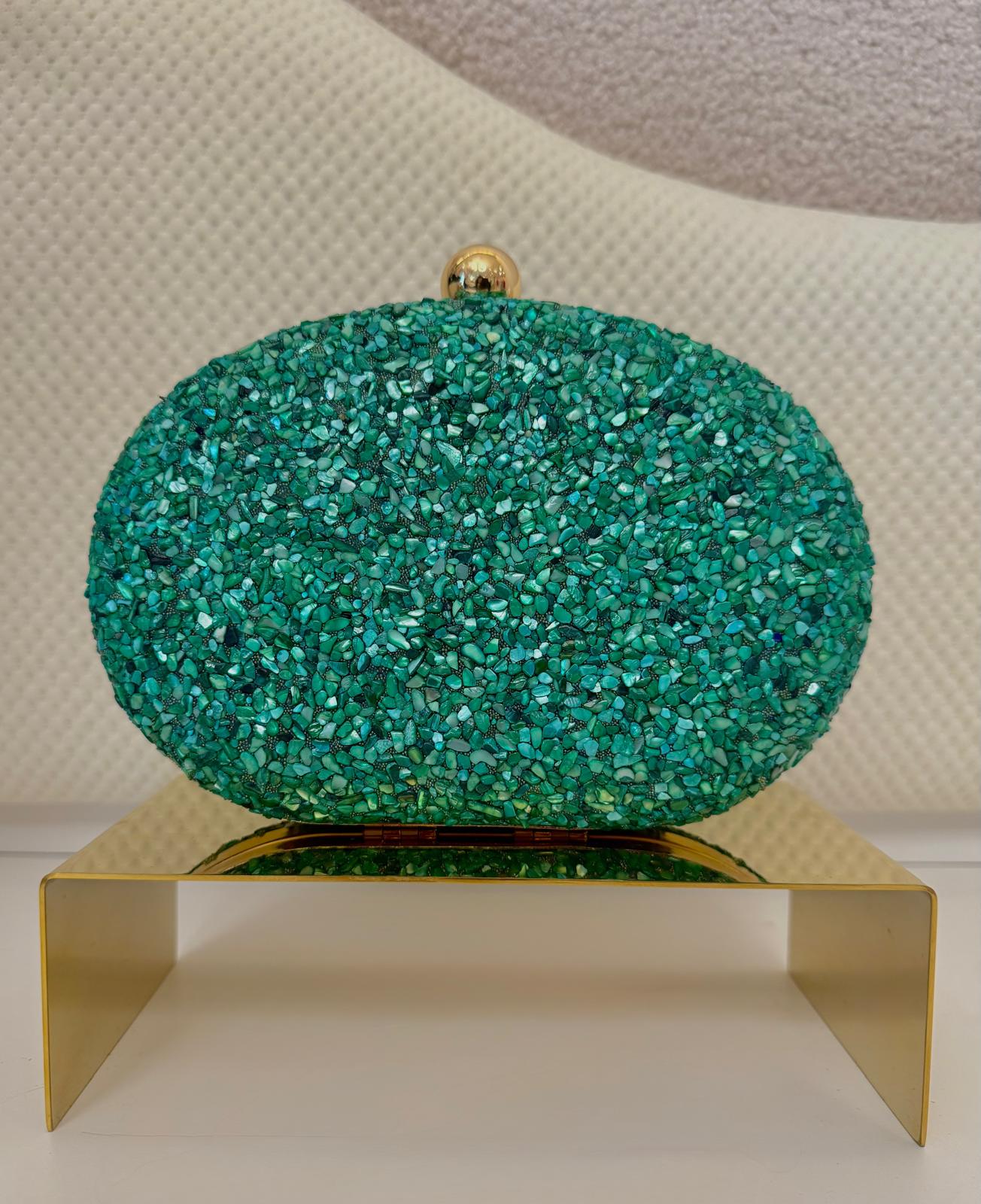 IV EMERALD CLUTCH