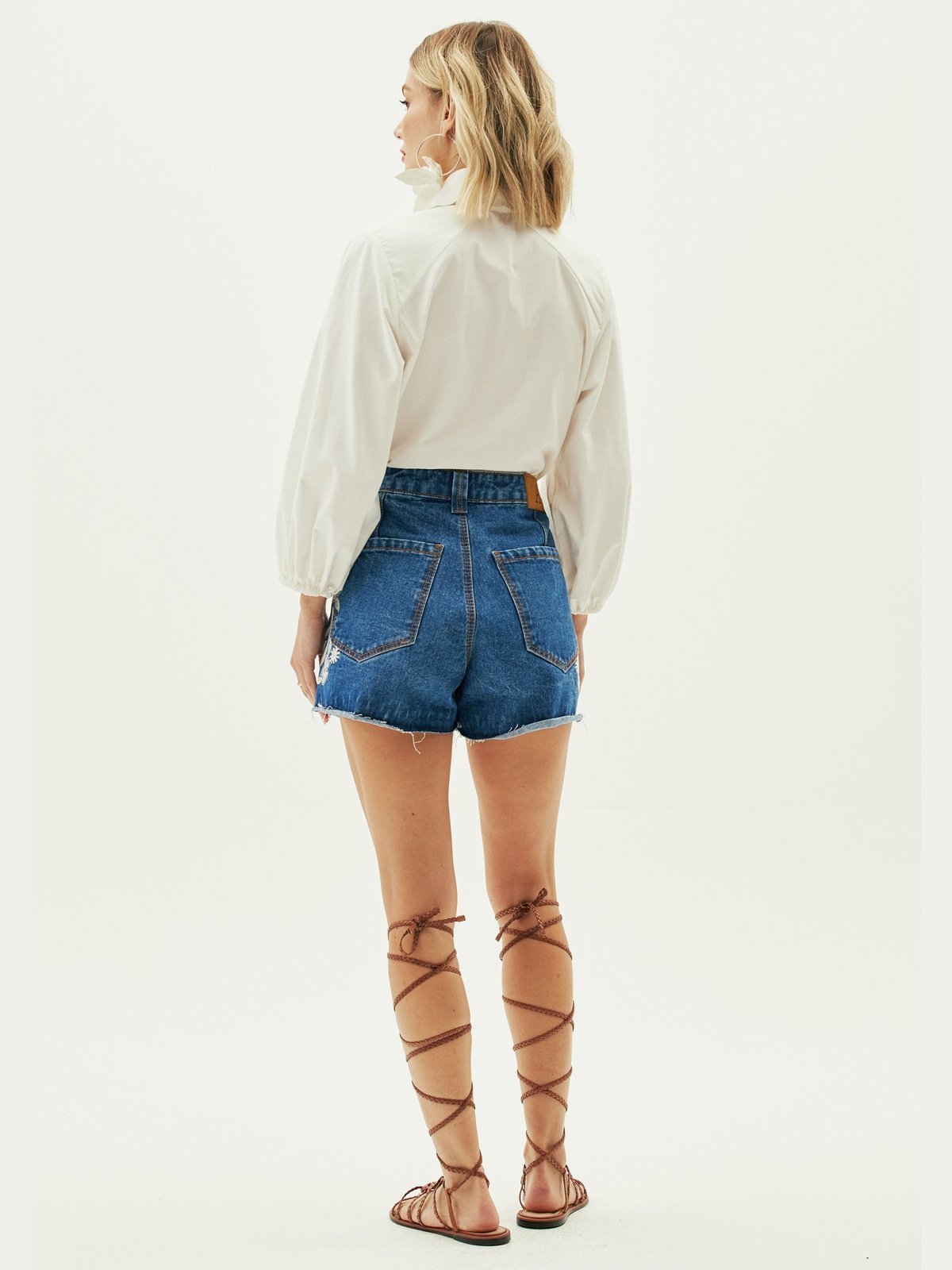 AMAR EMBROIDERED HIGH WAISTED SHORT