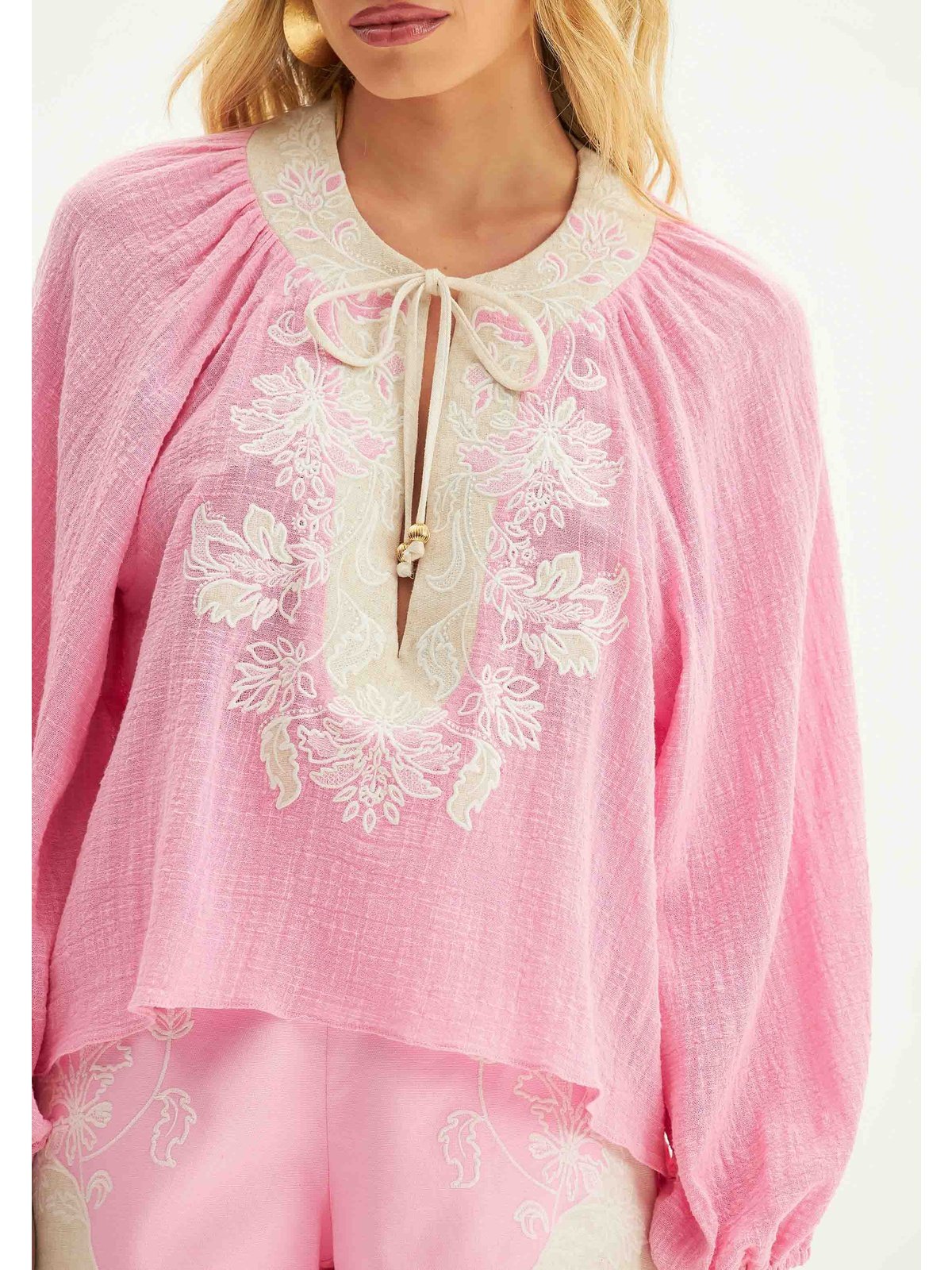 PINK EMBROIDERY SET