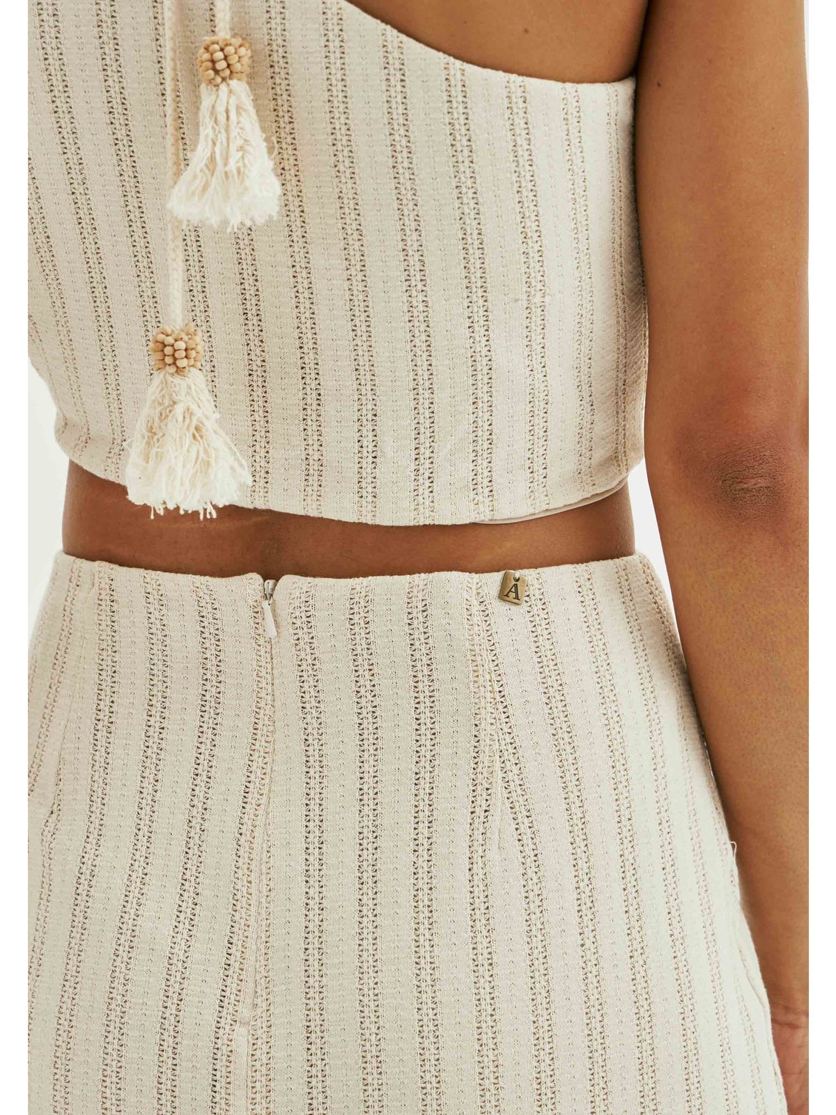 AMAR CROCHET FLOWER TOP