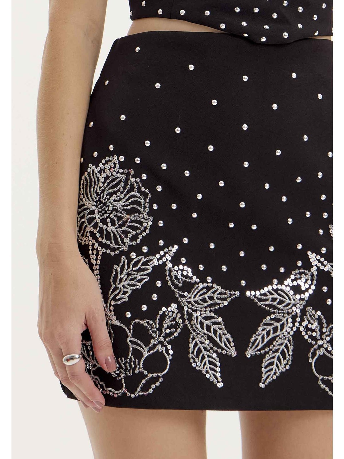 AMAR FLOWER DETAILS SET