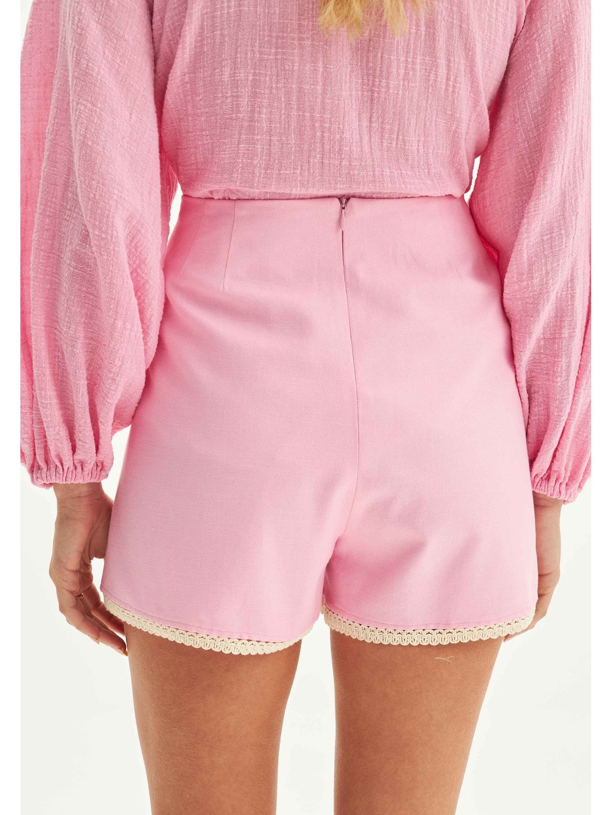 PINK EMBROIDERY SET