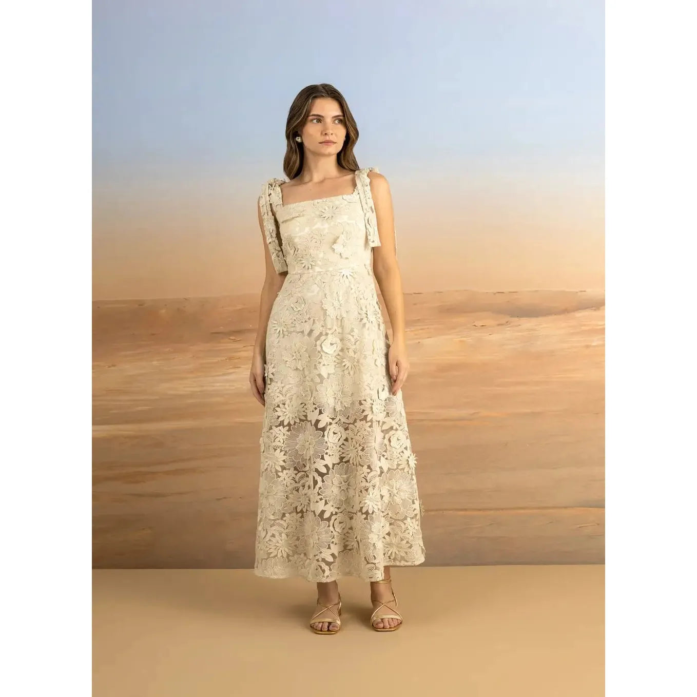 MIDI 3D RENDA DRESS