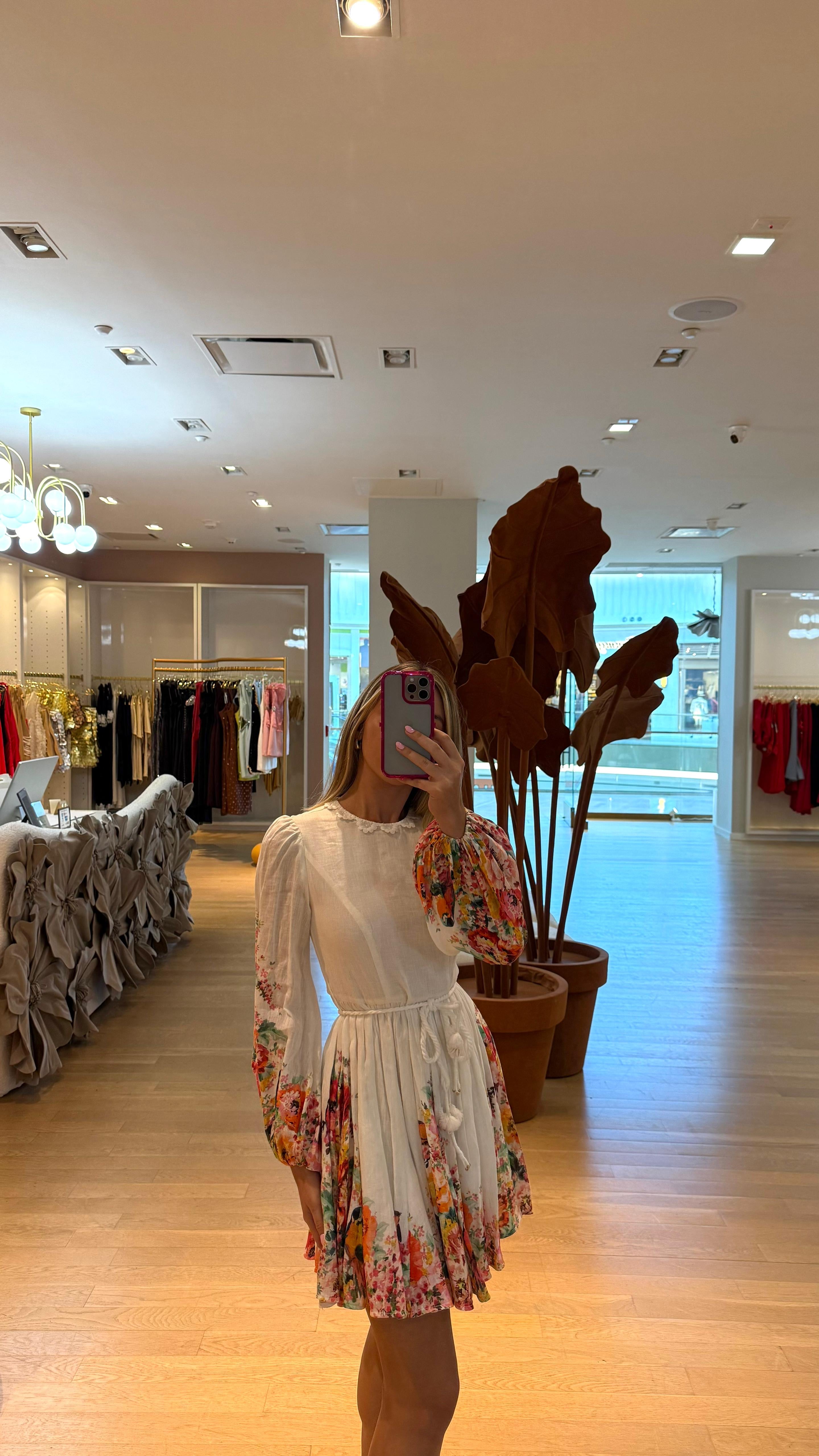 SHORT FLORAL LONG SLEEVE DRESS