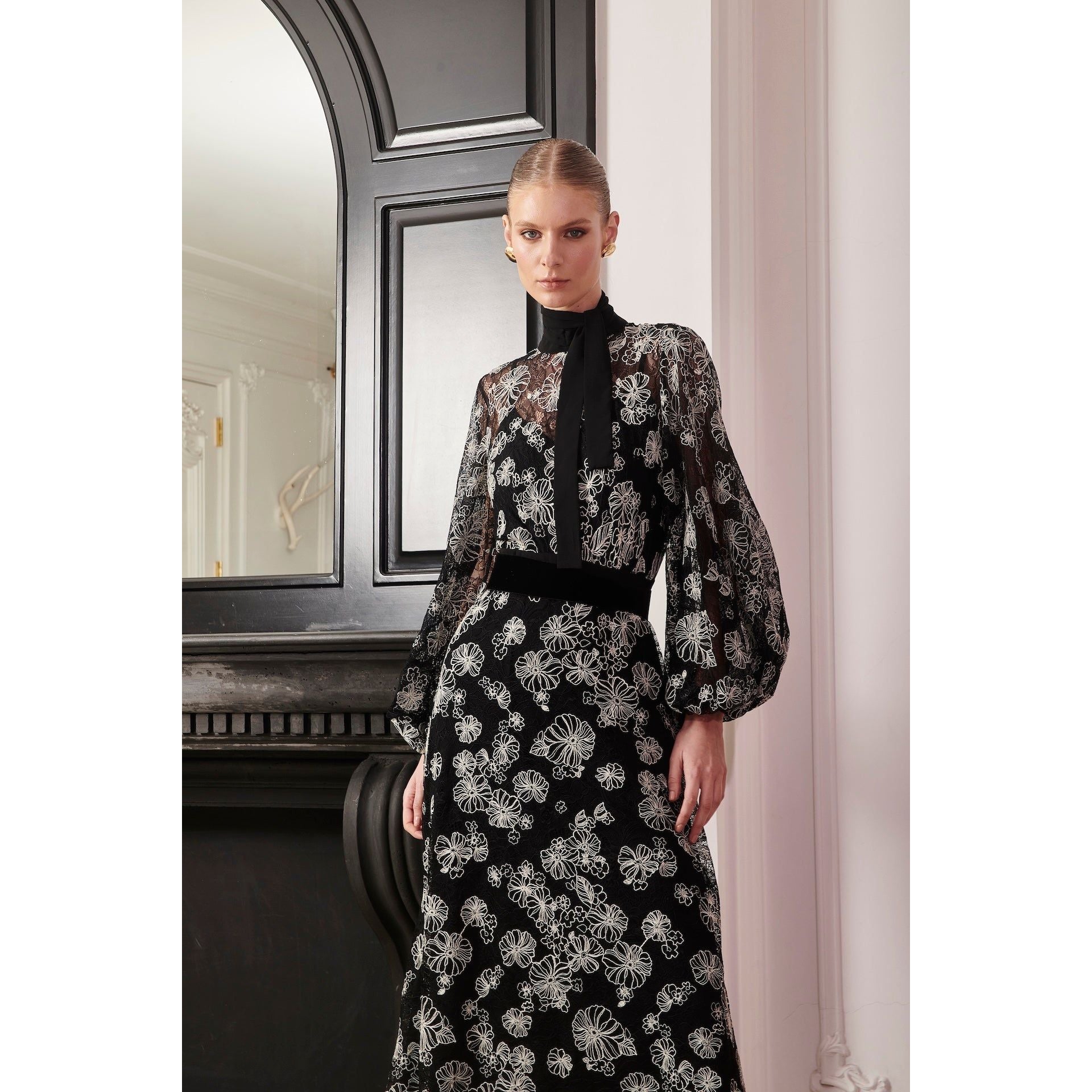 LN SUMIRI DRESS