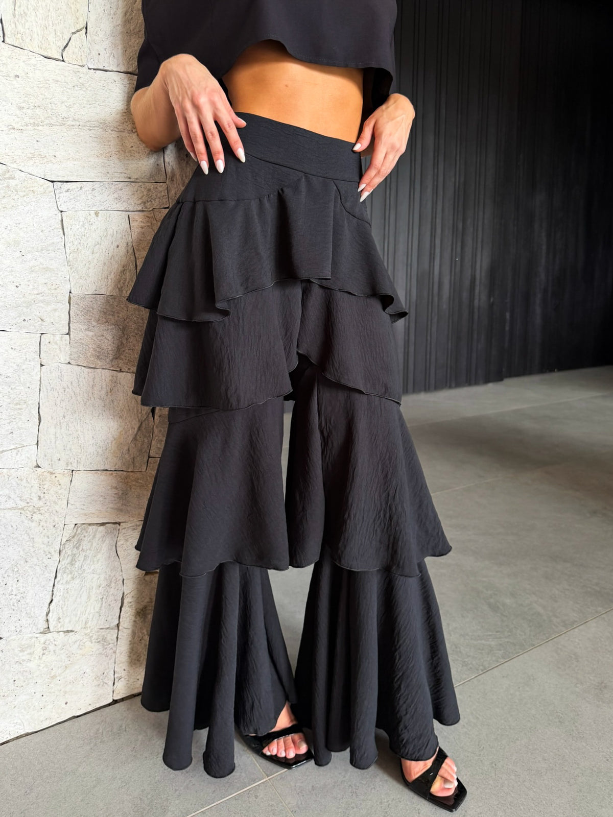 IARA RUFFLE AND CAPE MATCHING SET