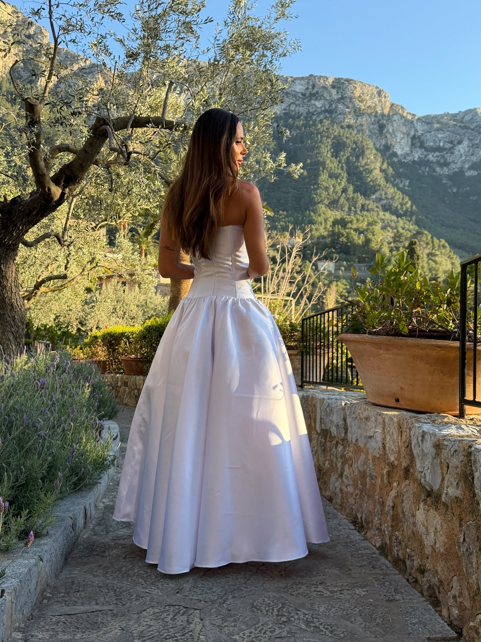 VENUS WHITE GOWN