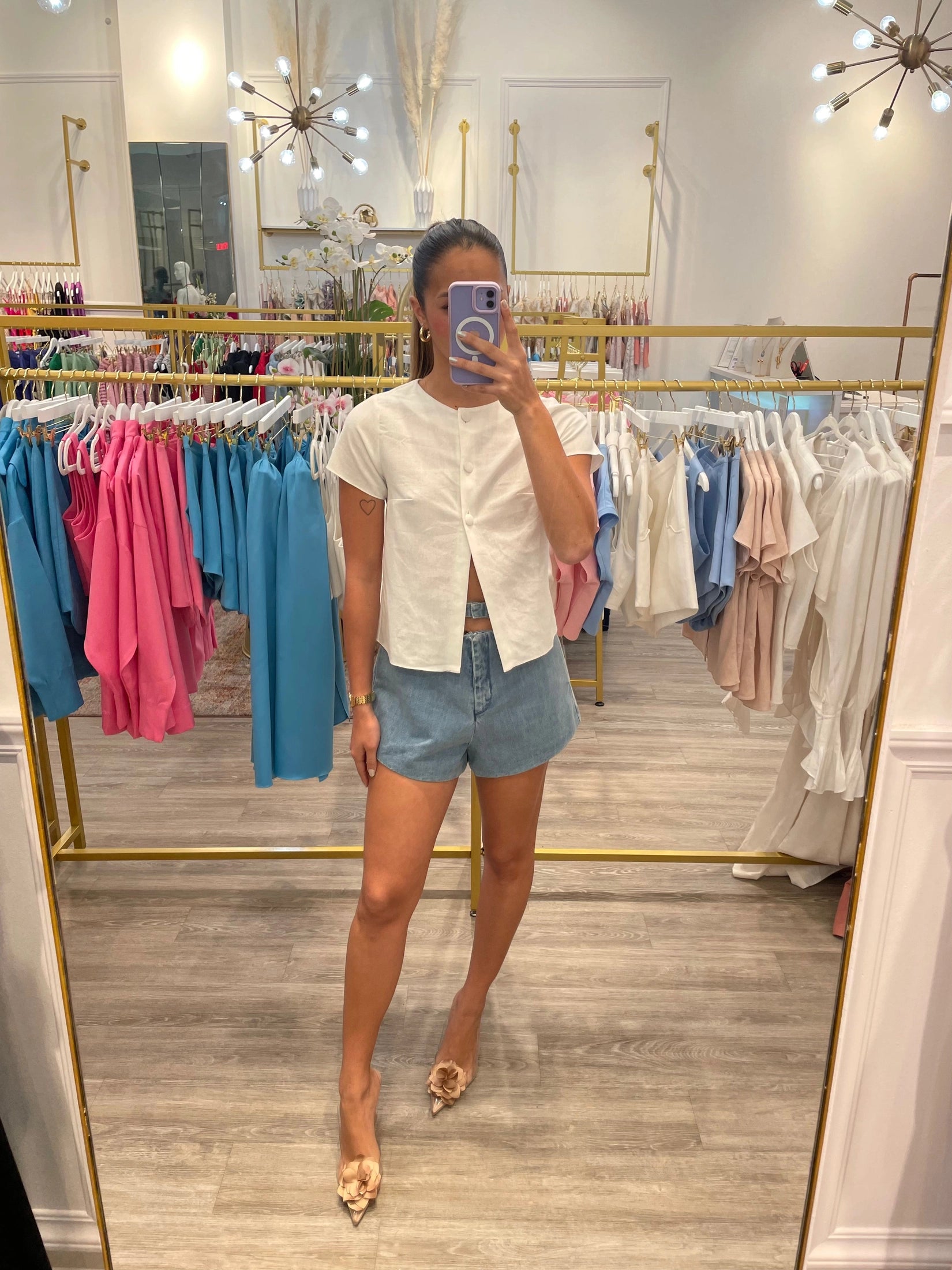 HL CUT OUT JEAN SHORTS