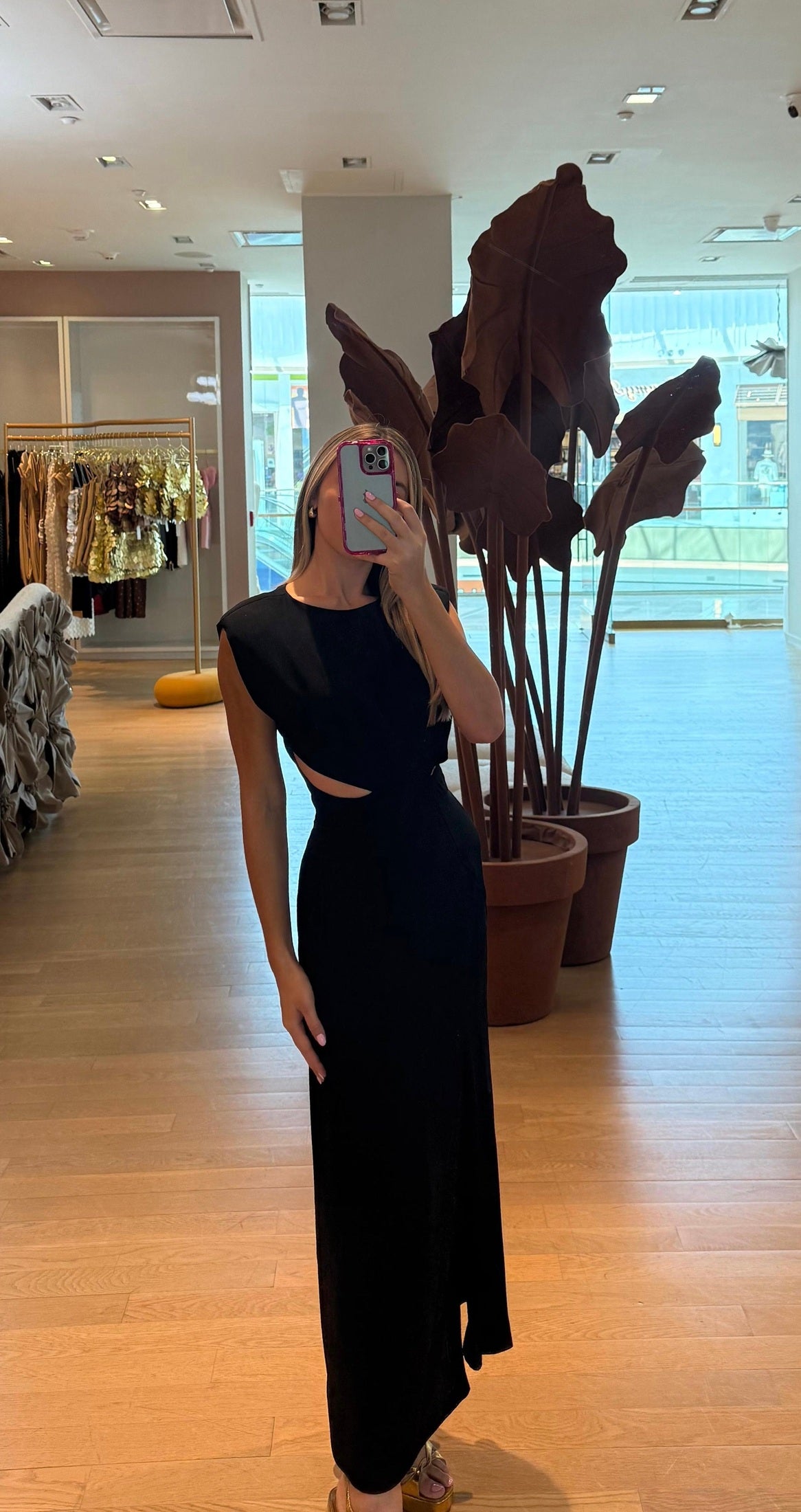 TD CUT OUT BLACK DRESS