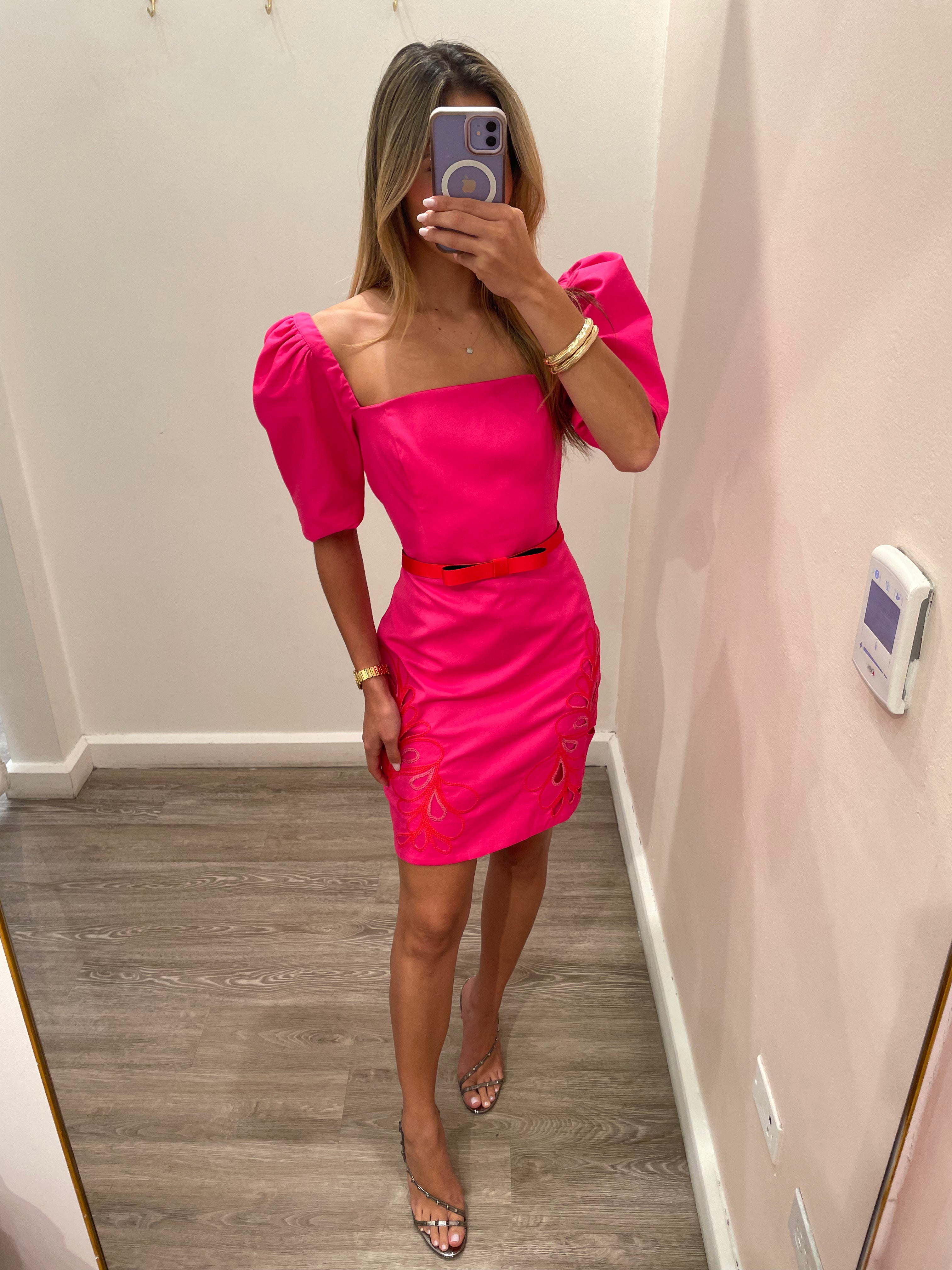 SQUARE NECK SHORT
