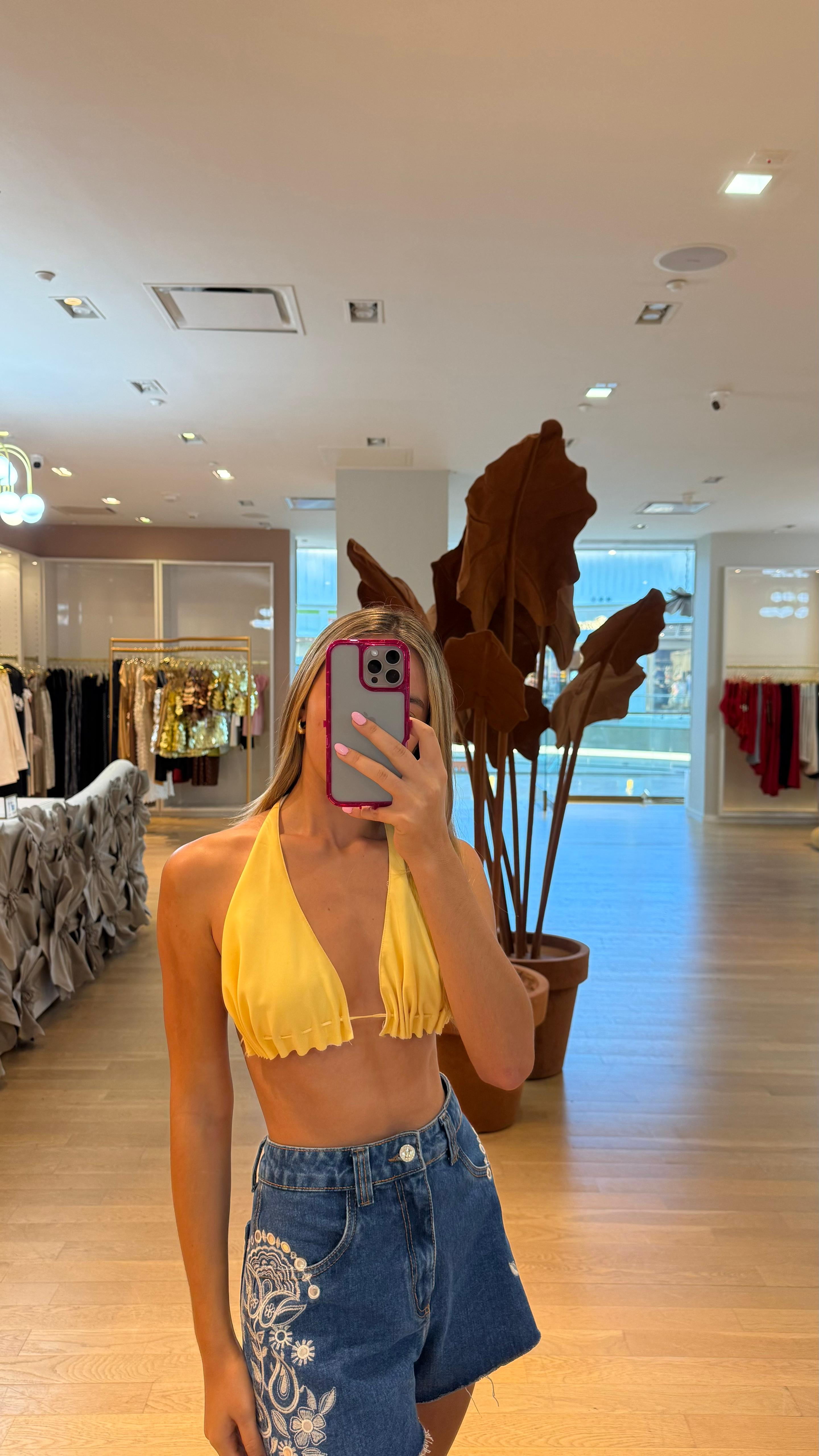 Hl YELLOW RUFFLED CROP TOP