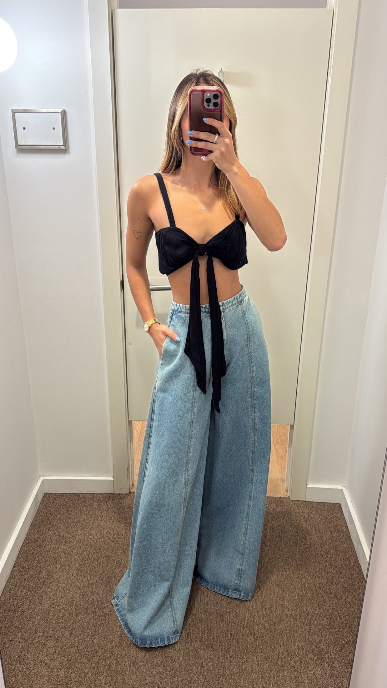 SC BLACK FRONT TIE CROP