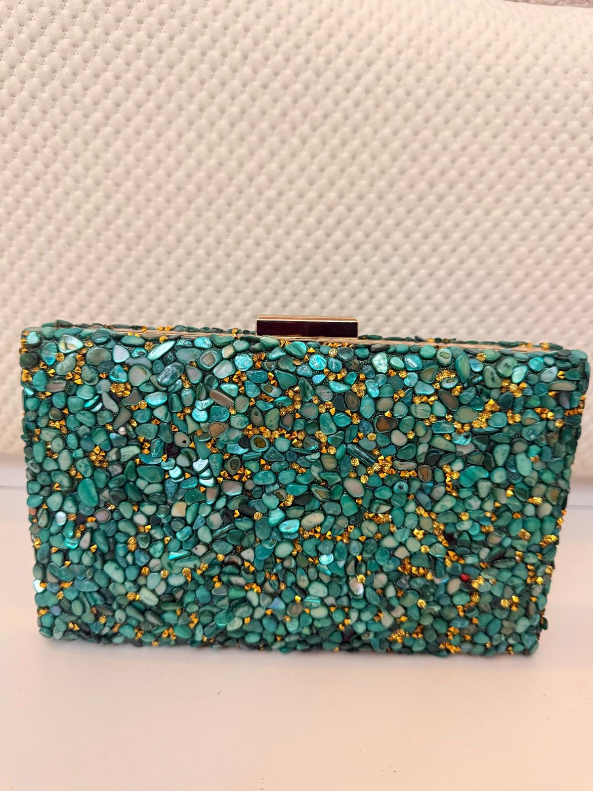 ITVOGUE STONE CLUTCH