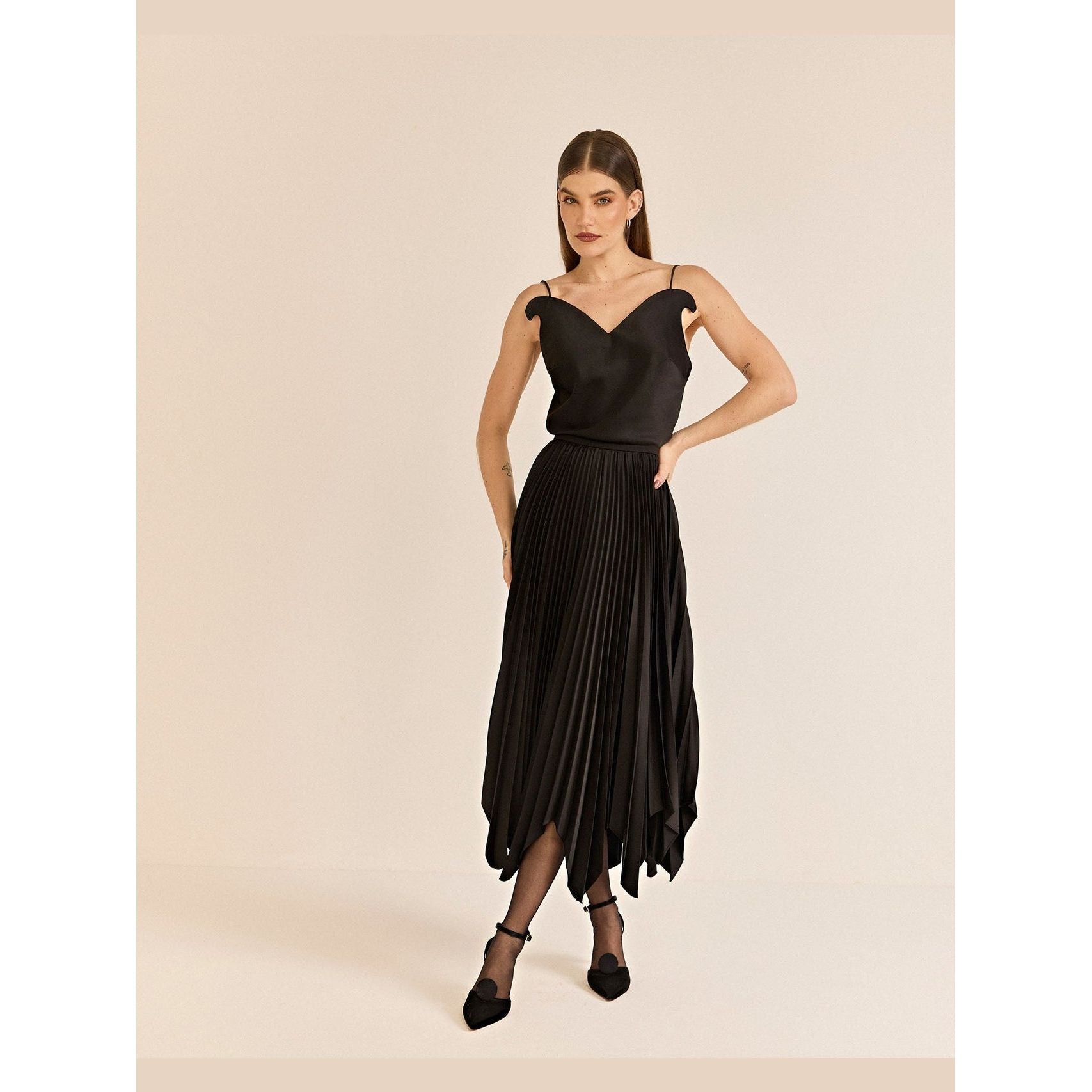 HL RUMI TANK TOP BLACK