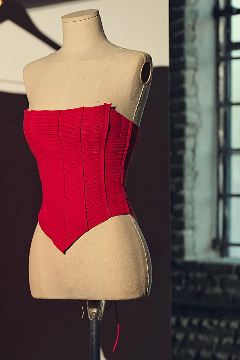 HL BRIGHT RED CORSET