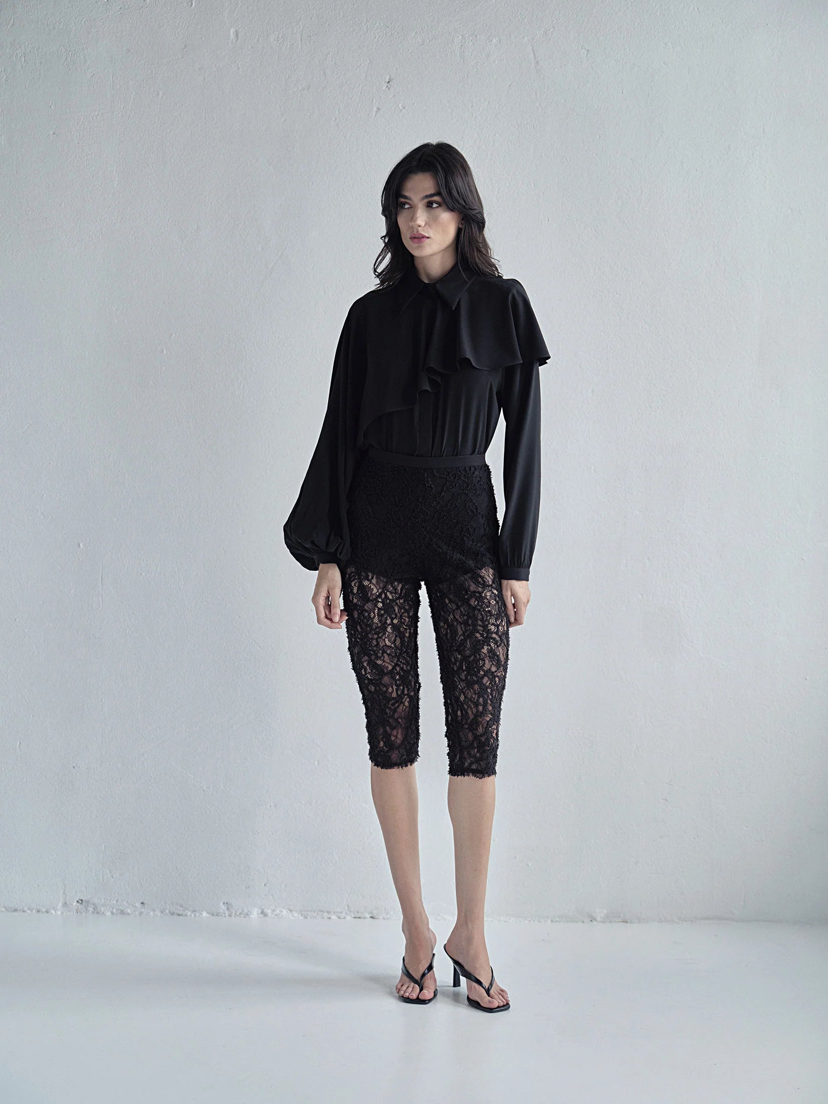 HL TRILHA BLOUSE - BLACK